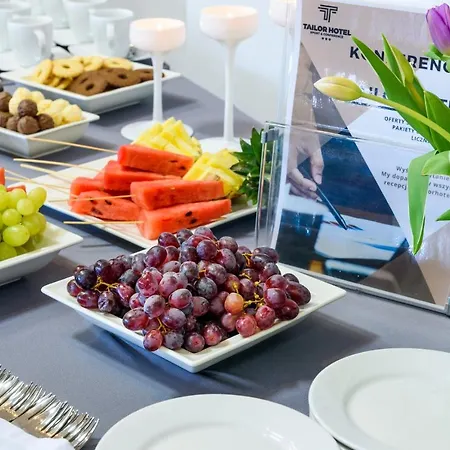 Tailor Sport & Conference Hotel 3*