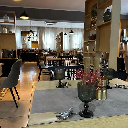 Tailor Sport & Conference Hotel 3*