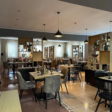 Tailor Sport & Conference Hotel