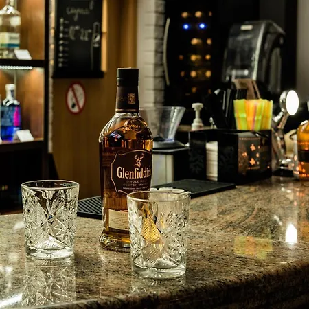 Tailor Sport & Conference