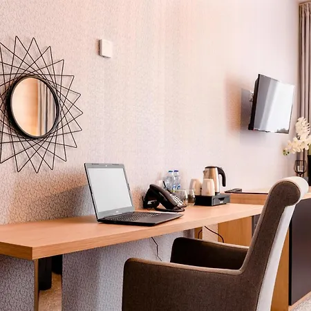 Hotel Tailor Sport & Conference 3*